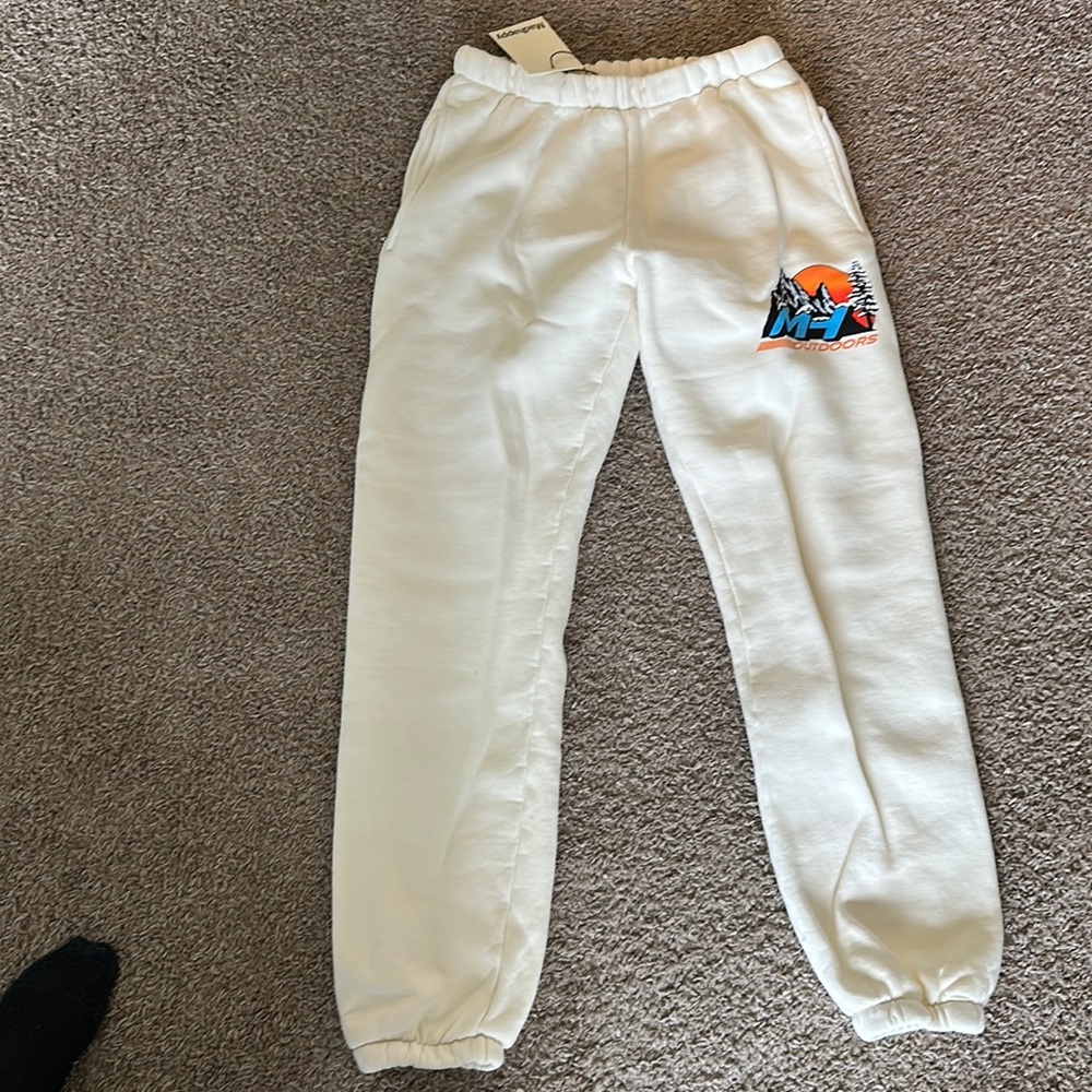 BNWT limited edition mad happy outdoors sweats